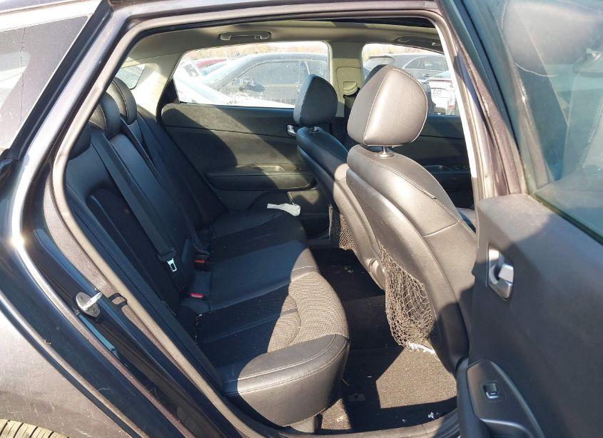 Photo 8 of 2019 Kia Optima S (VIN 5XXGT4L31KG291550)