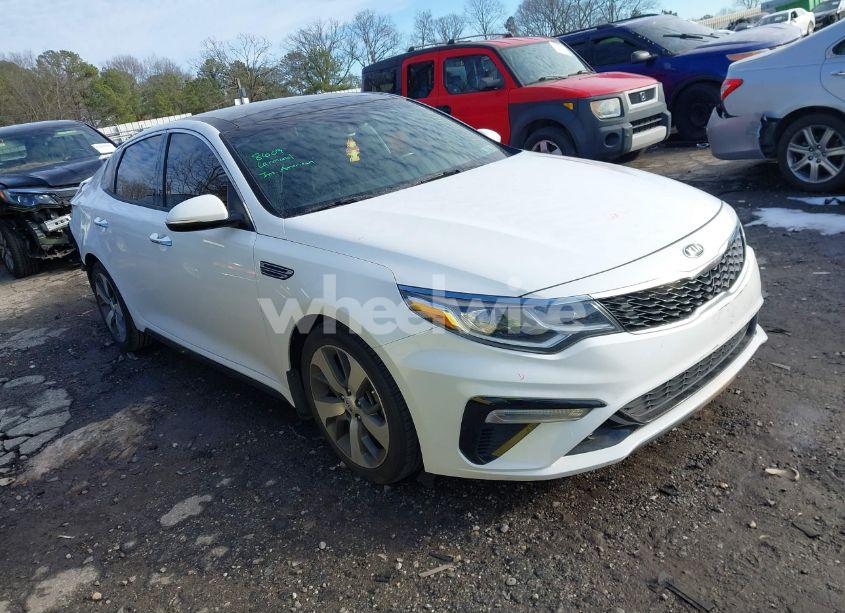 2019 Kia Optima S (VIN 5XXGT4L31KG297929) main photo
