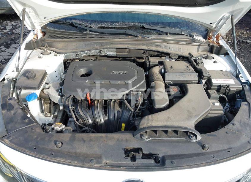 Photo 10 of 2019 Kia Optima S (VIN 5XXGT4L31KG297929)