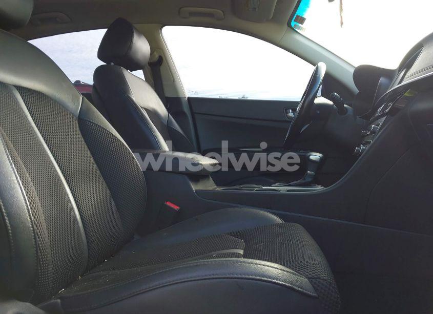 Photo 5 of 2019 Kia Optima S (VIN 5XXGT4L31KG297929)