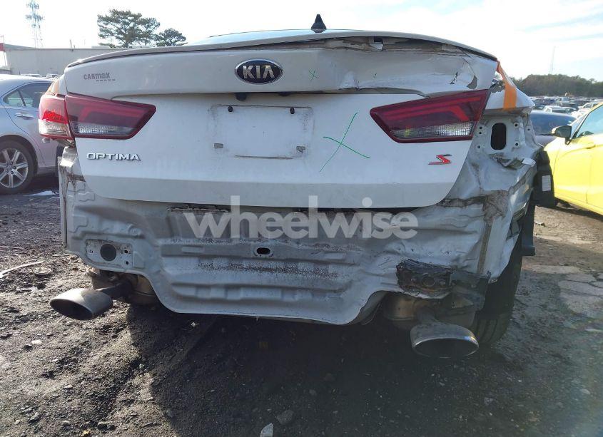 Photo 6 of 2019 Kia Optima S (VIN 5XXGT4L31KG297929)