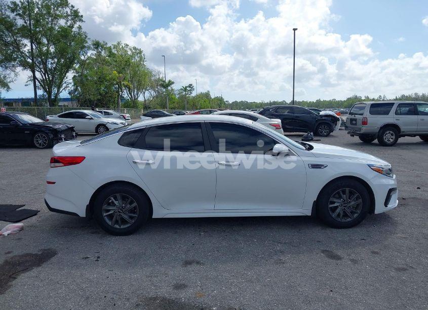 Photo 13 of 2019 Kia Optima LX (VIN 5XXGT4L31KG310906)