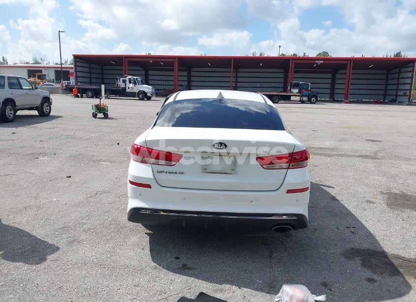 Photo 16 of 2019 Kia Optima LX (VIN 5XXGT4L31KG310906)