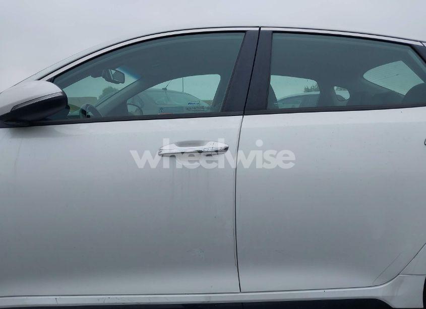 Photo 15 of 2019 Kia Optima S (VIN 5XXGT4L31KG322280)