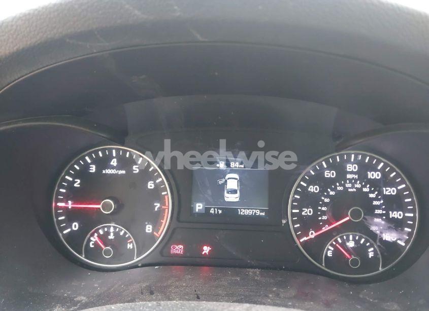 Photo 7 of 2019 Kia Optima LX (VIN 5XXGT4L31KG323493)