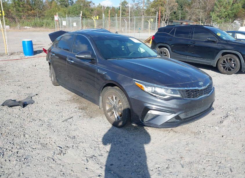 2019 Kia Optima LX (VIN 5XXGT4L31KG323932) main photo