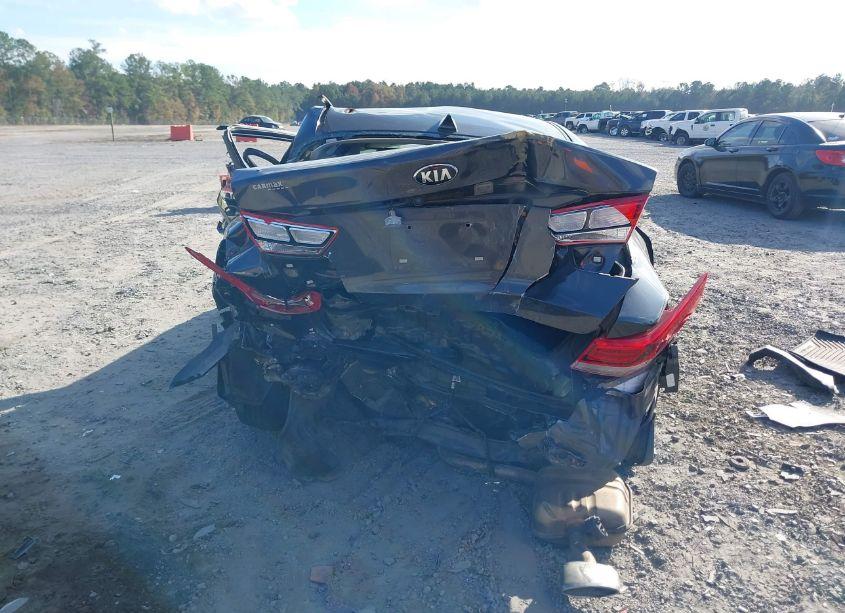 Photo 16 of 2019 Kia Optima LX (VIN 5XXGT4L31KG323932)