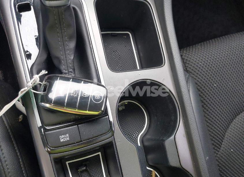 Photo 11 of 2019 Kia Optima S (VIN 5XXGT4L31KG328032)