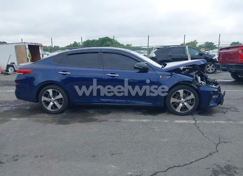 Photo 13 of 2019 Kia Optima S (VIN 5XXGT4L31KG328032)