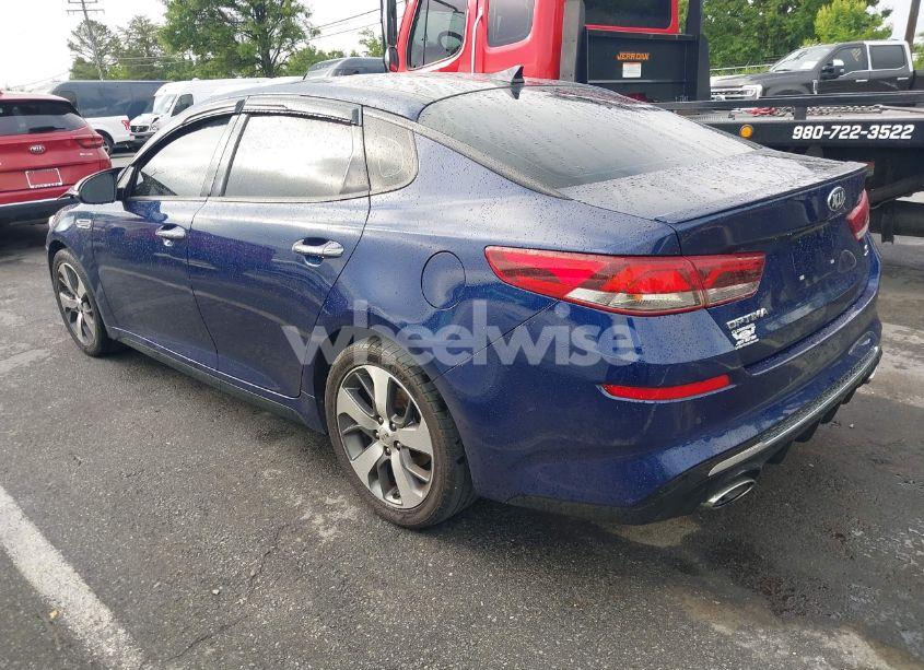 Photo 3 of 2019 Kia Optima S (VIN 5XXGT4L31KG328032)