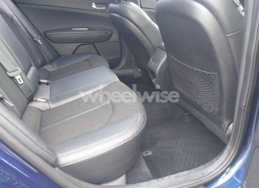 Photo 8 of 2019 Kia Optima S (VIN 5XXGT4L31KG328032)