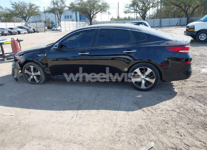 Photo 14 of 2019 Kia Optima S (VIN 5XXGT4L31KG329536)