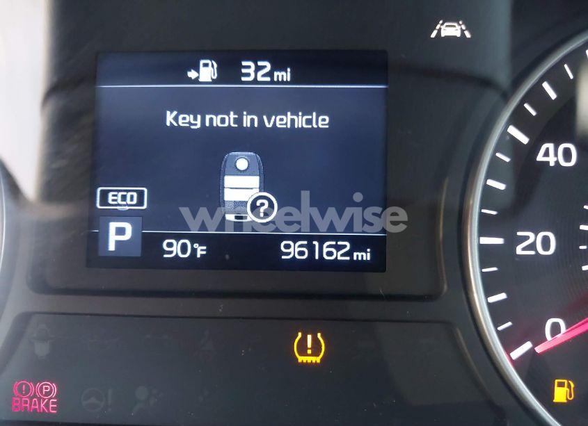 Photo 15 of 2019 Kia Optima S (VIN 5XXGT4L31KG329536)