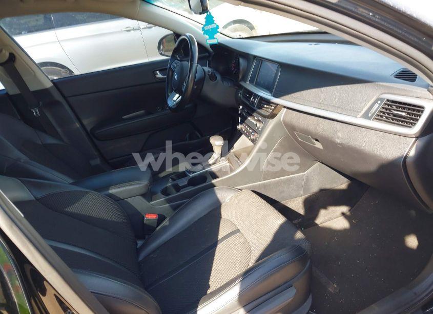 Photo 5 of 2019 Kia Optima S (VIN 5XXGT4L31KG329536)