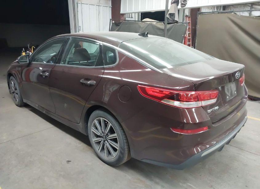 Photo 3 of 2019 Kia Optima LX (VIN 5XXGT4L31KG332968)
