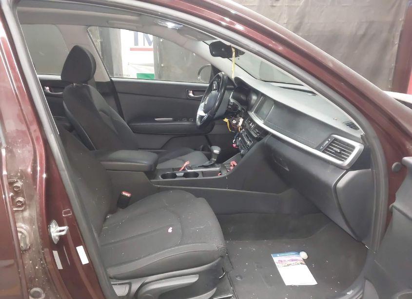 Photo 5 of 2019 Kia Optima LX (VIN 5XXGT4L31KG332968)