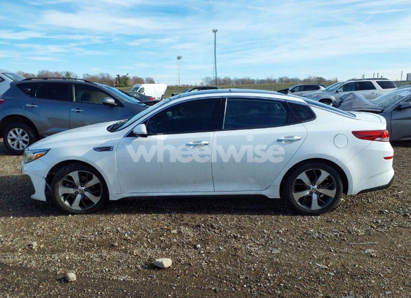 Photo 14 of 2019 Kia Optima S (VIN 5XXGT4L31KG334865)