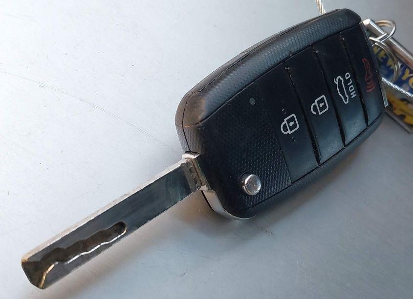 Photo 11 of 2019 Kia Optima LX (VIN 5XXGT4L31KG337345)