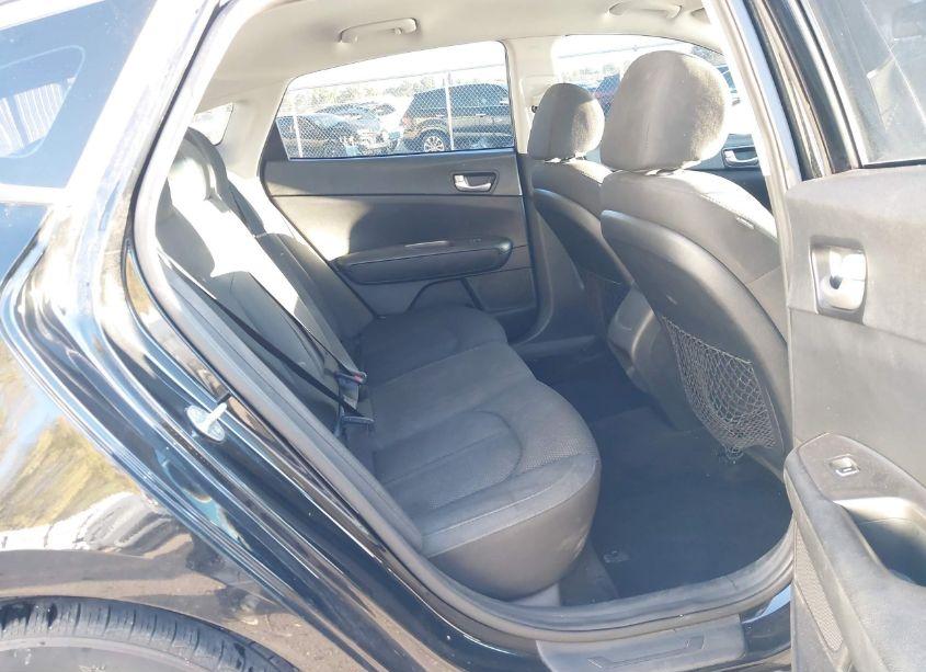 Photo 8 of 2019 Kia Optima LX (VIN 5XXGT4L31KG337345)