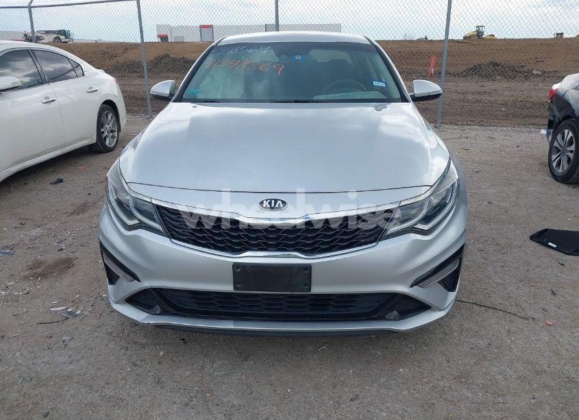 Photo 12 of 2019 Kia Optima LX (VIN 5XXGT4L31KG350256)