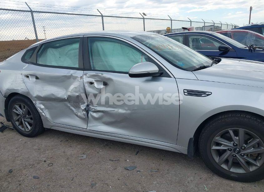 Photo 13 of 2019 Kia Optima LX (VIN 5XXGT4L31KG350256)