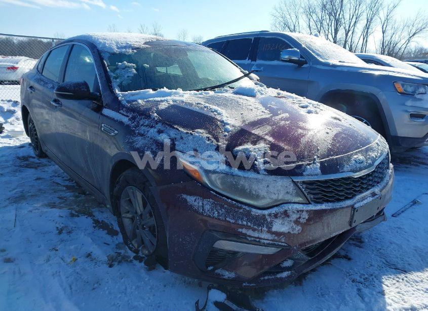 2019 Kia Optima LX (VIN 5XXGT4L31KG350385) main photo