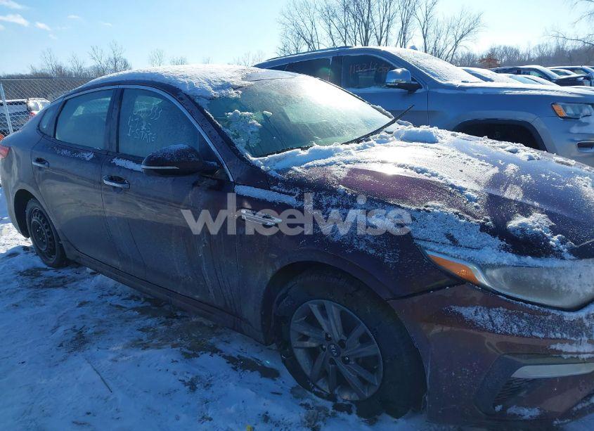 Photo 12 of 2019 Kia Optima LX (VIN 5XXGT4L31KG350385)