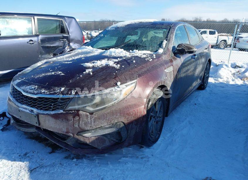 Photo 2 of 2019 Kia Optima LX (VIN 5XXGT4L31KG350385)