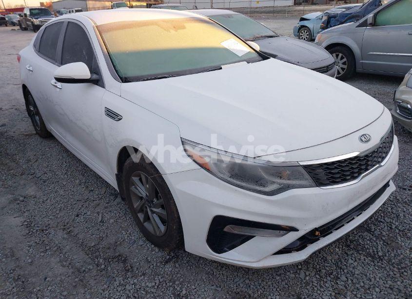 2019 Kia Optima LX (VIN 5XXGT4L31KG365159) main photo