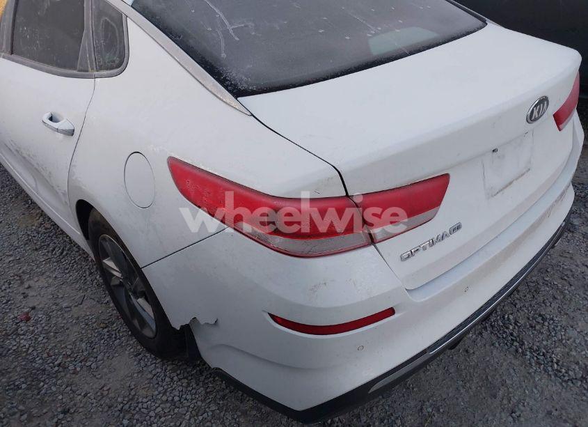 Photo 3 of 2019 Kia Optima LX (VIN 5XXGT4L31KG365159)