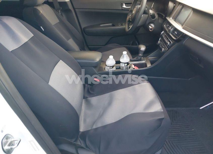 Photo 5 of 2019 Kia Optima LX (VIN 5XXGT4L31KG365159)