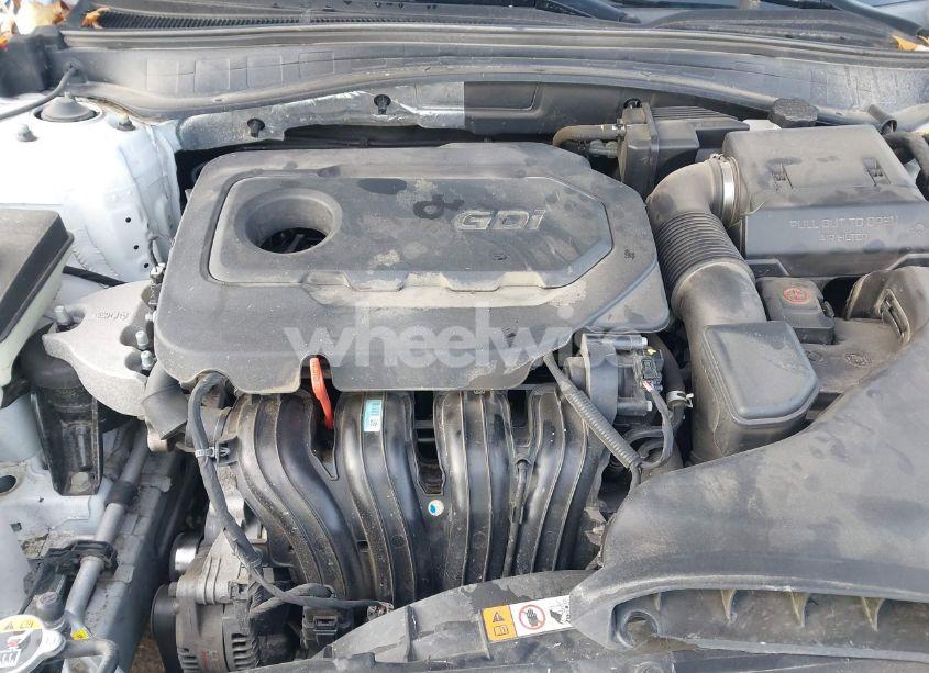 Photo 10 of 2019 Kia Optima LX (VIN 5XXGT4L31KG369096)