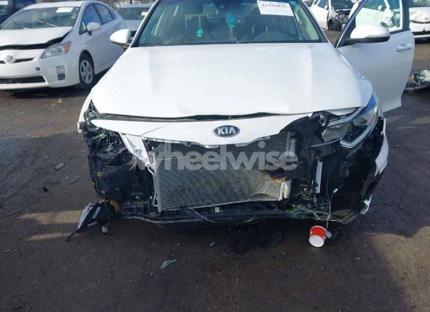 Photo 12 of 2019 Kia Optima LX (VIN 5XXGT4L31KG369096)