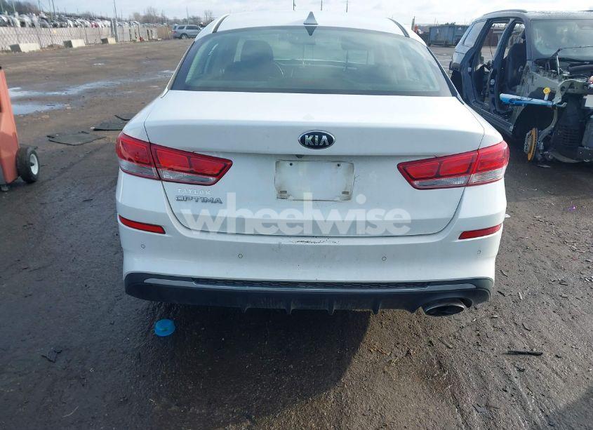 Photo 16 of 2019 Kia Optima LX (VIN 5XXGT4L31KG369096)