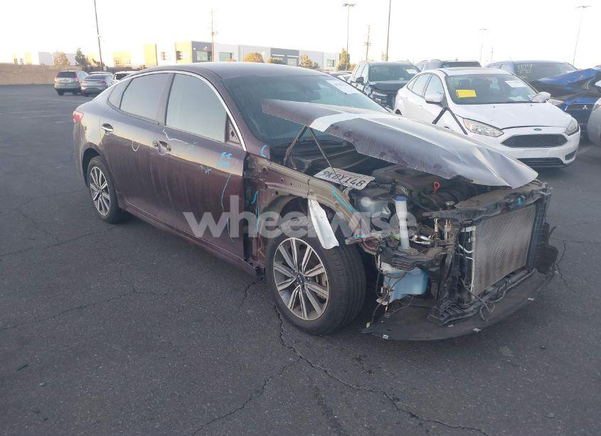 2019 Kia Optima LX (VIN 5XXGT4L31KG370877) main photo