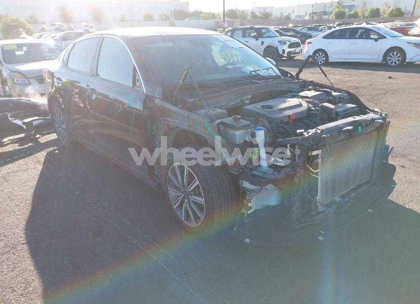 Photo 14 of 2019 Kia Optima LX (VIN 5XXGT4L31KG370877)