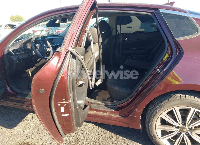 Photo 8 of 2019 Kia Optima LX (VIN 5XXGT4L31KG370877)