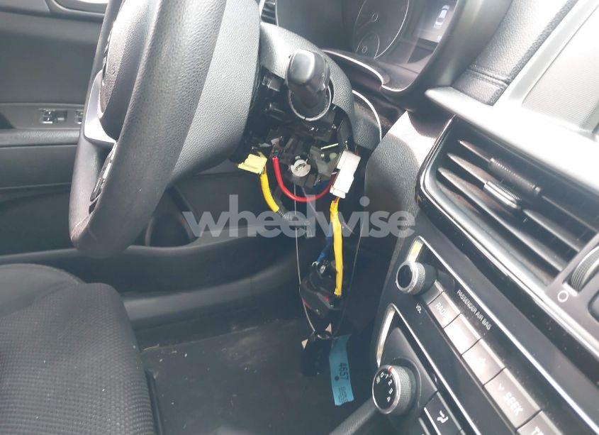 Photo 6 of 2019 Kia Optima LX (VIN 5XXGT4L31KG379384)