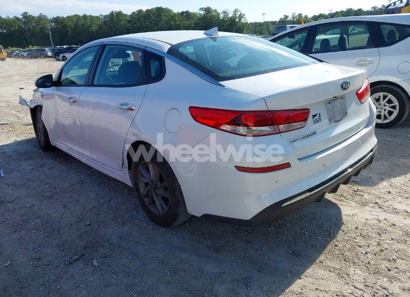 Photo 3 of 2020 Kia Optima LX (VIN 5XXGT4L31LG380634)