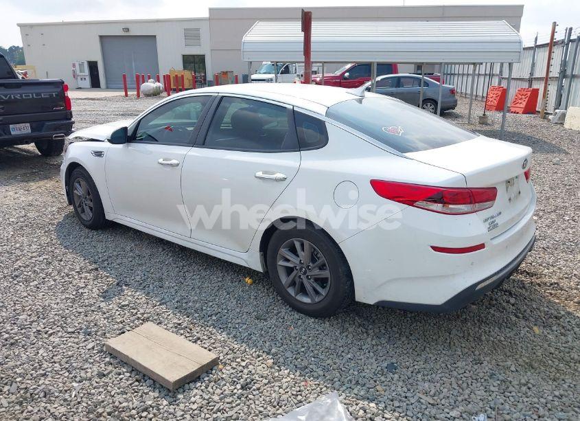 Photo 3 of 2020 Kia Optima LX (VIN 5XXGT4L31LG381346)