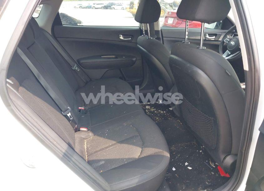 Photo 8 of 2020 Kia Optima LX (VIN 5XXGT4L31LG381346)