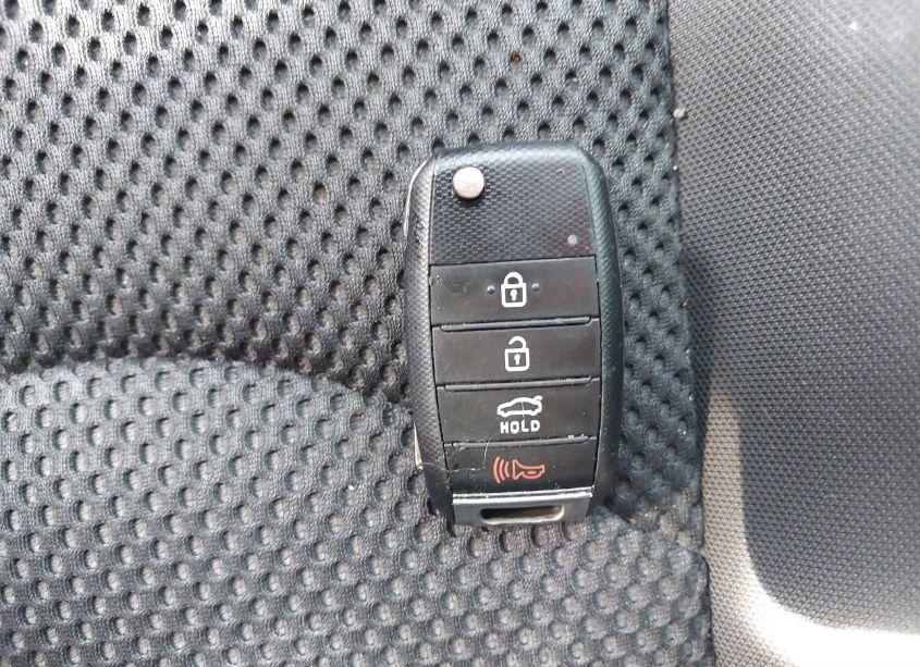 Photo 11 of 2020 Kia Optima LX (VIN 5XXGT4L31LG383131)