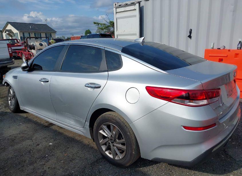 Photo 3 of 2020 Kia Optima LX (VIN 5XXGT4L31LG383131)