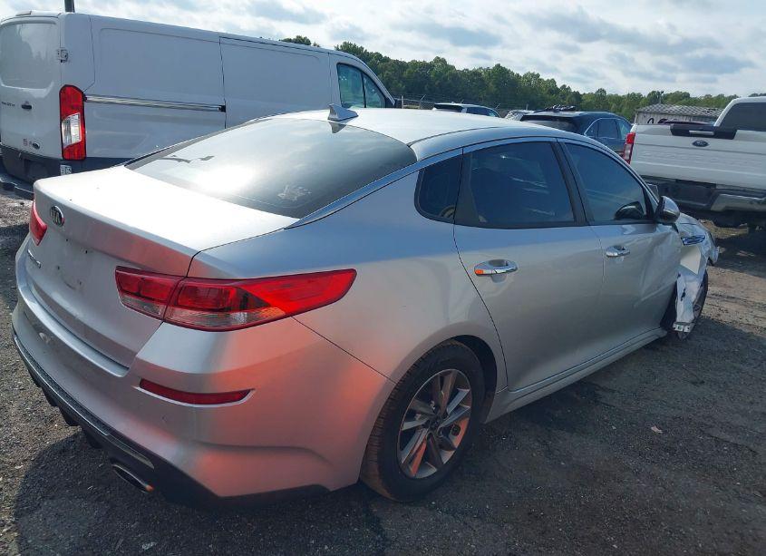 Photo 4 of 2020 Kia Optima LX (VIN 5XXGT4L31LG383131)
