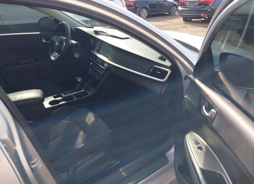Photo 5 of 2020 Kia Optima LX (VIN 5XXGT4L31LG383131)