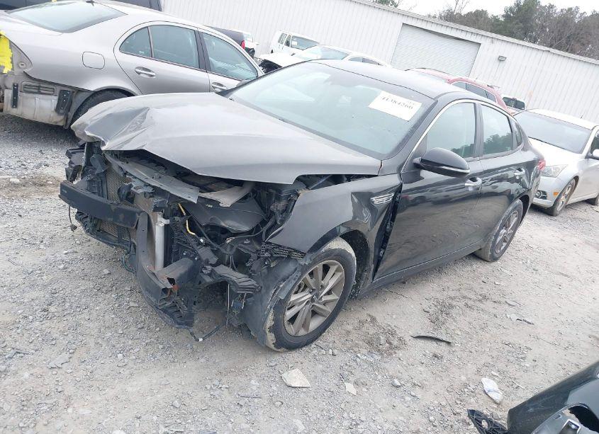 Photo 2 of 2020 Kia Optima LX (VIN 5XXGT4L31LG383260)