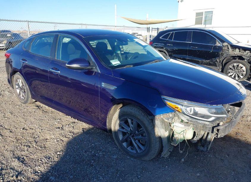 2020 Kia Optima LX (VIN 5XXGT4L31LG387647) main photo