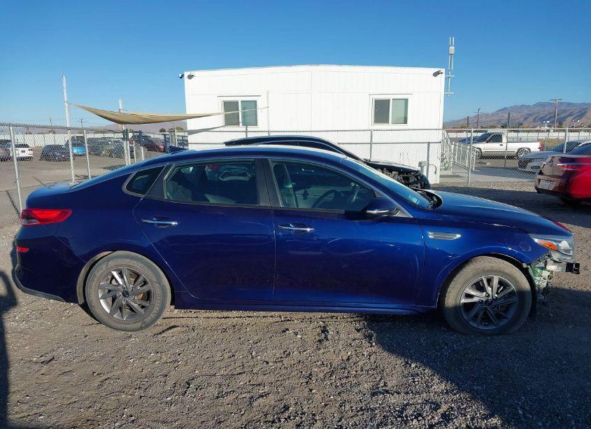 Photo 14 of 2020 Kia Optima LX (VIN 5XXGT4L31LG387647)