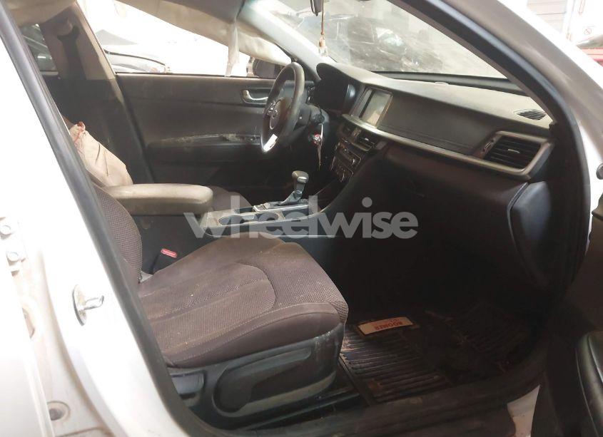 Photo 5 of 2020 Kia Optima LX (VIN 5XXGT4L31LG399796)