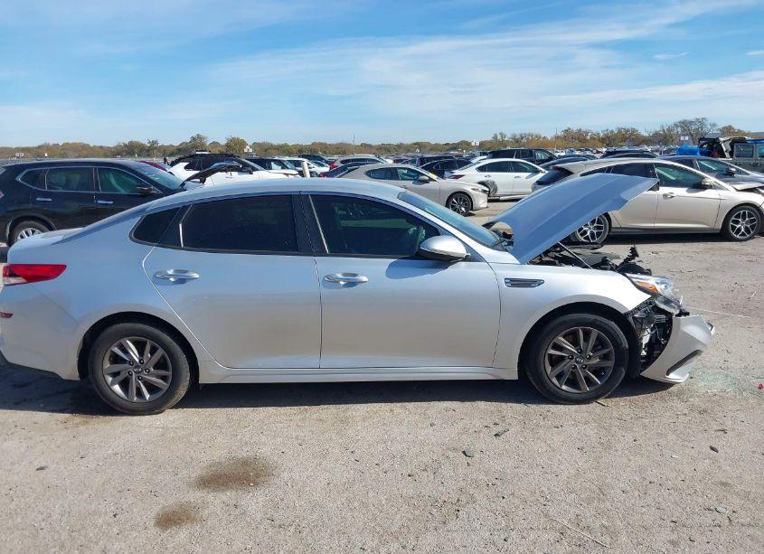 Photo 13 of 2020 Kia Optima LX (VIN 5XXGT4L31LG415026)